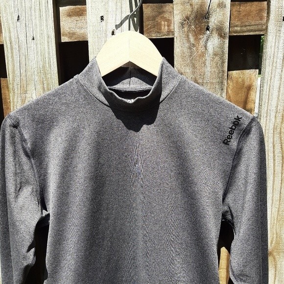 Reebok Play Warm Mock Neck Activewear Top Layer Grey Running Workout Size M - Picture 5 of 13